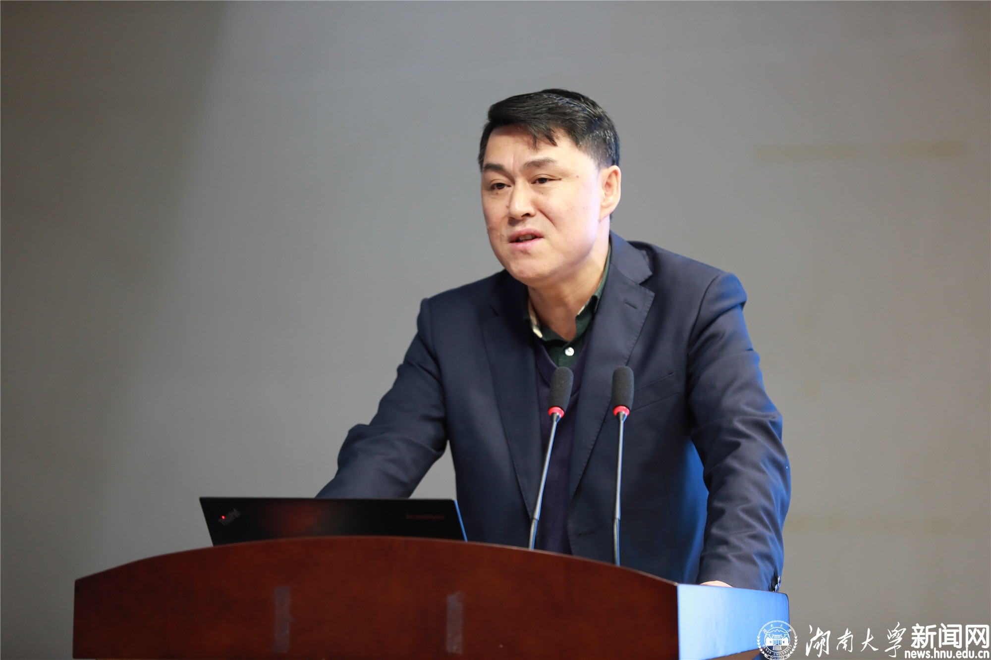 离退休老同志2018年校情通报会举行